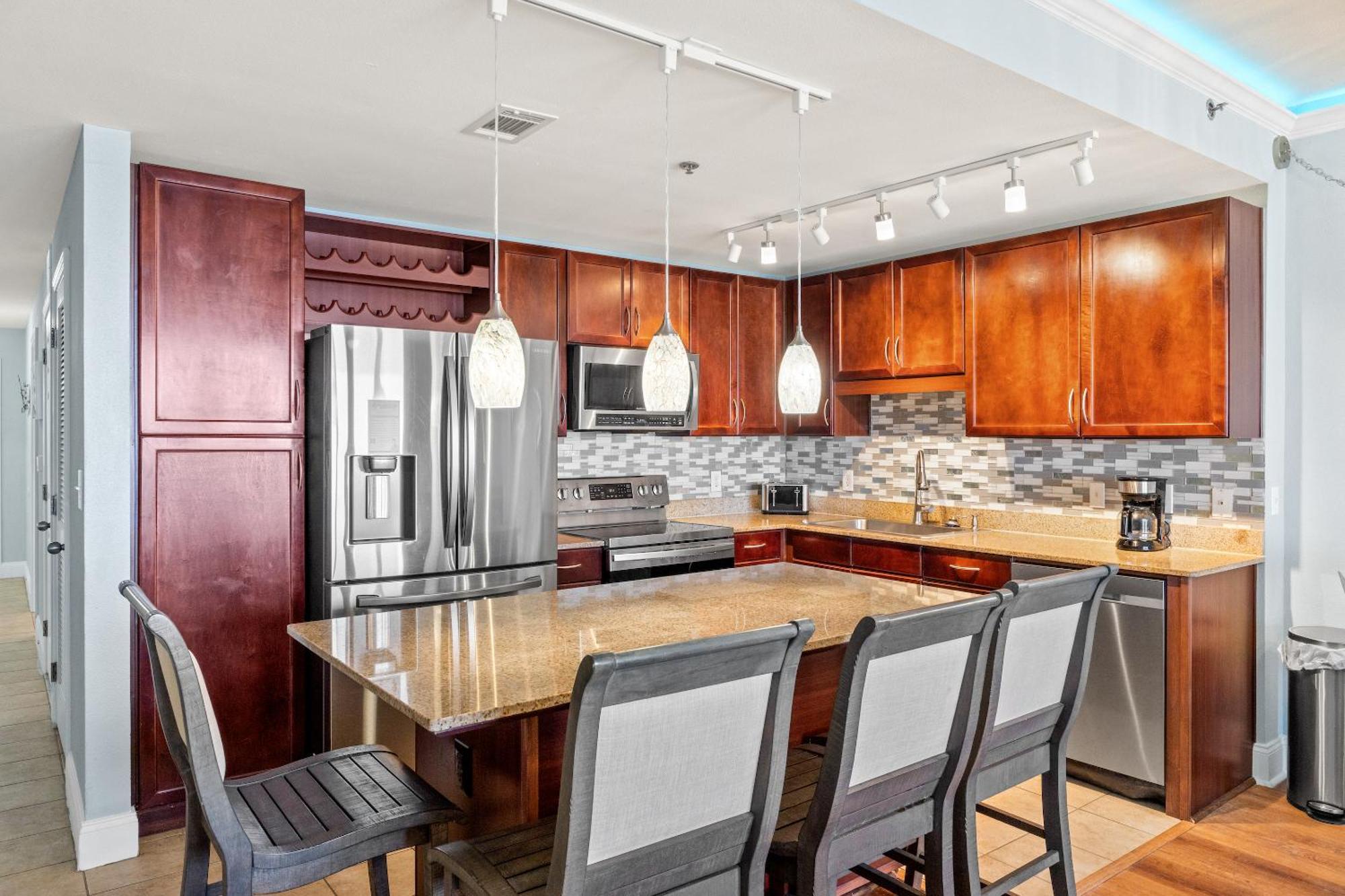 Laketown Wharf Resort By Panhandle Getaways Panama City Beach Bilik gambar